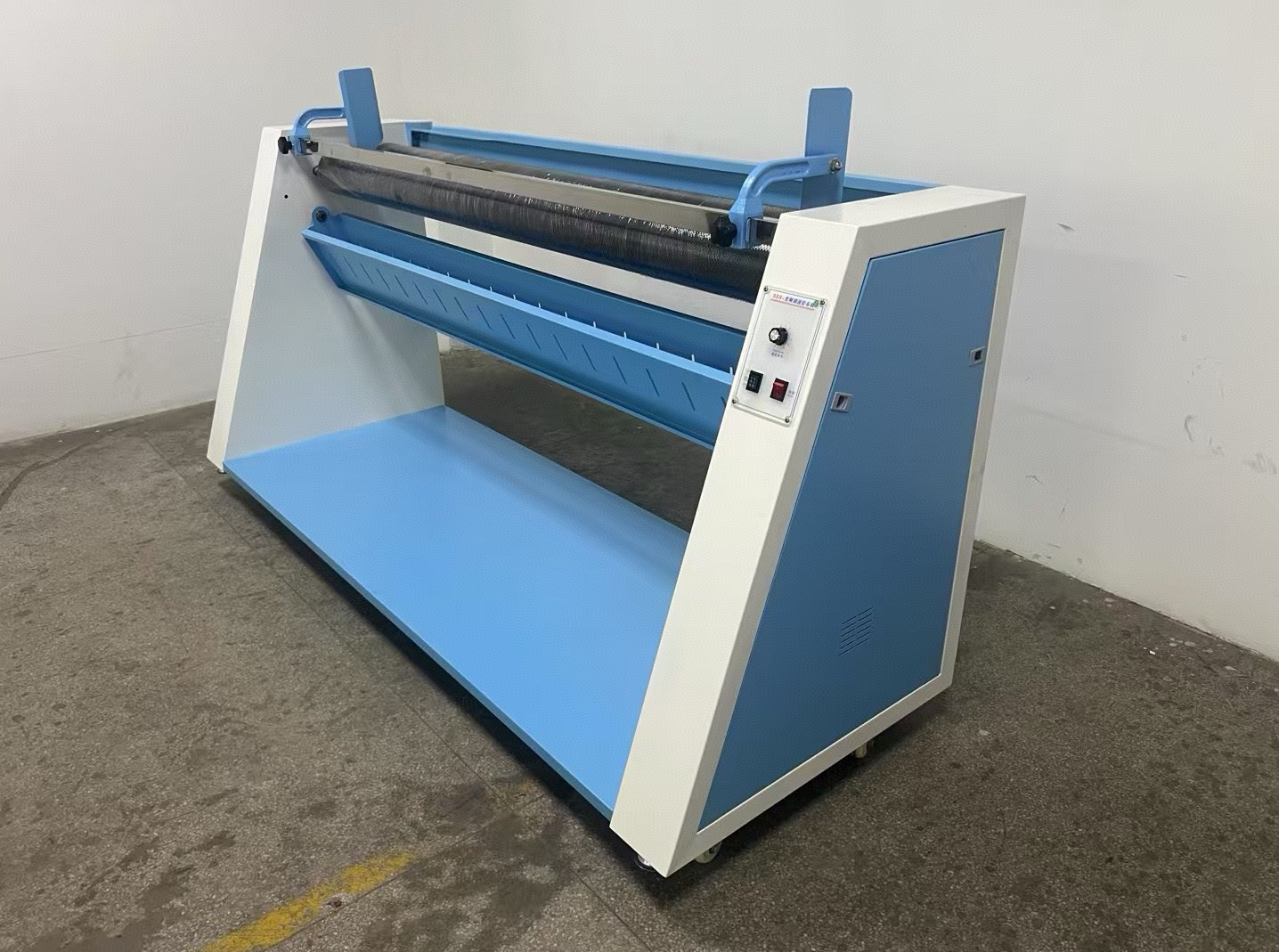 Máy xả vải Model 553 cỡ trung